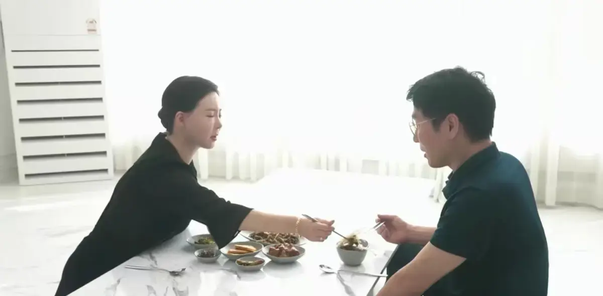 《50岁继母的诱惑》4K高清未删减中文版免费在线观看无广告-金敏喜演绎50岁继母的诱惑禁忌拉扯年度黑马