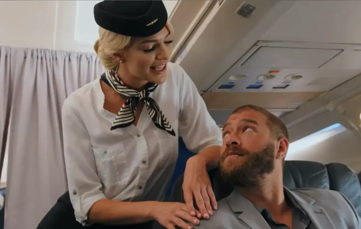 《Jet Setters - 飞行者》1-4集高清中字未删减版在线观看-Kenna James主演热门欧美剧《Jet Setters - 飞行者》全集免费播放-HD无广告抢先看