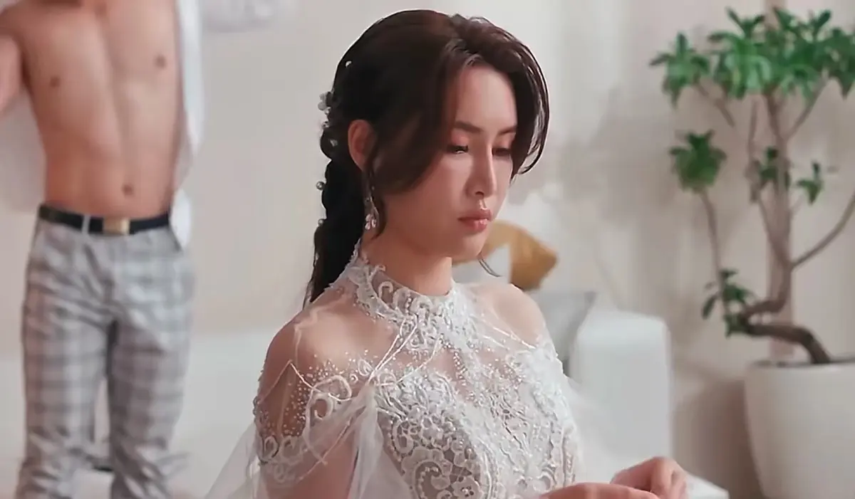 《苏畅-小凤新婚》1080P高清完整版未删减在线播放 — 艾熙老师领衔港式现实题材力作 — 《苏畅-小凤新婚》免费观看无广告迅雷百度云下载
